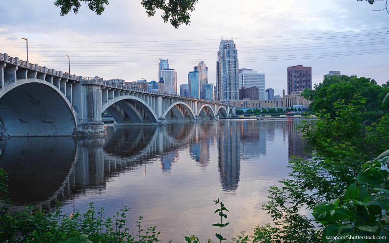 Minneapolis_shutterstock_235973761.jpg