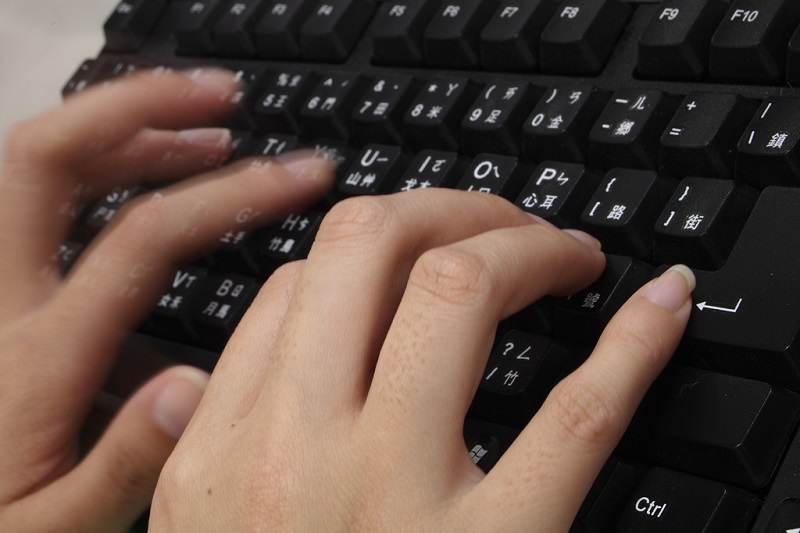 10 Personal Finance Writers We Love