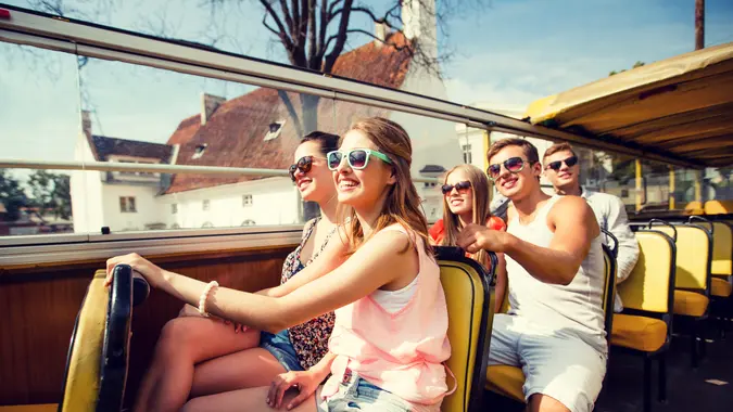 8 Ways To Save Money on Group Travel Packages