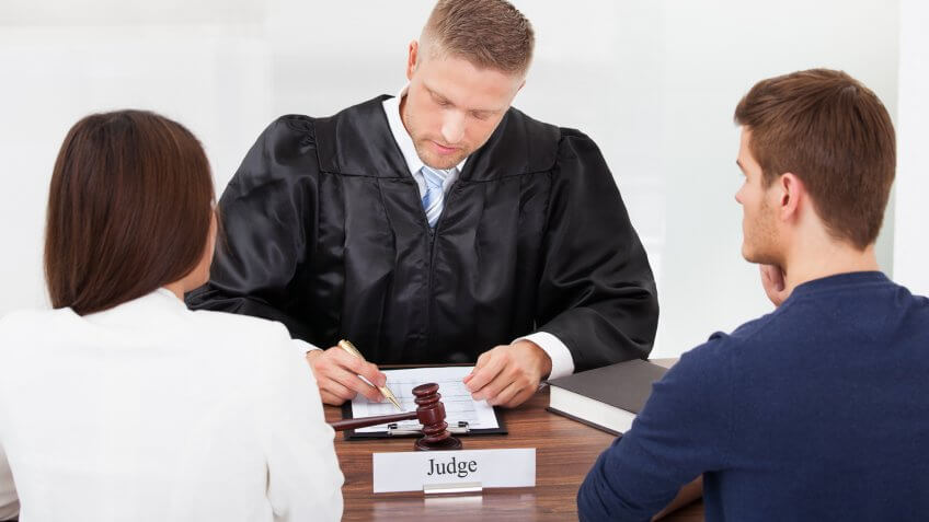 Divorce Does Husband or Wife Pay If They Ignore the Filing