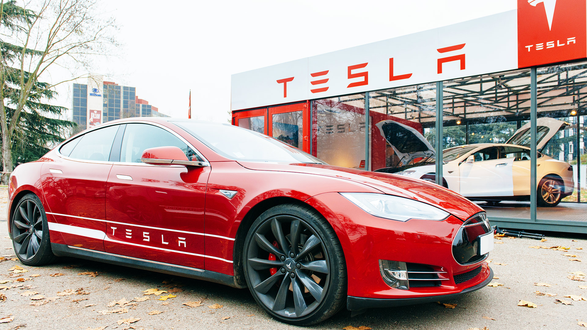 weten Aandringen heel veel Tesla Model 3 Price of $35,000 Would Cost $519 in Monthly Payments |  GOBankingRates