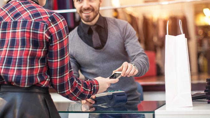 Contactless mobile pay at the shop.