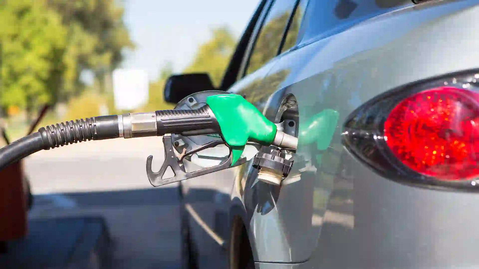 Gas vs. EVs: Which One Saves You More in Maintenance Over the Vehicle’s Lifetime?