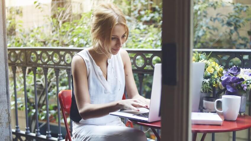 woman-typing-laptop