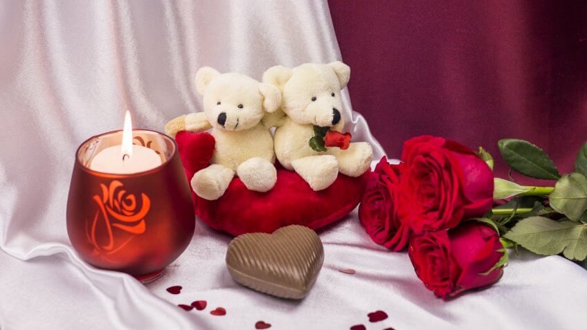 teddy bears and chocolate hearts