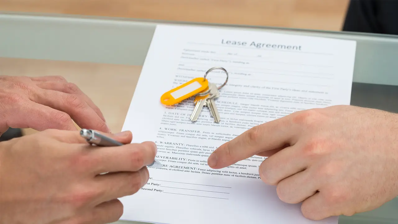 Does Breaking A Lease Hurt Your Credit? | GOBankingRates