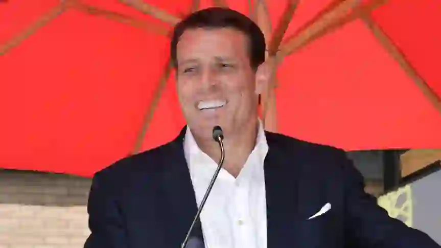 Tony Robbins: Watch Out for These 3 Red Flags in Your Investment Portfolio