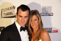 Jennifer Aniston Marries Justin Theroux: What Is Their Combined Net Worth?