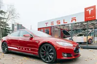 Tesla Motors, Estee Lauder & Urban Outfitters Stock: Is It a Good Time to Start Investing?