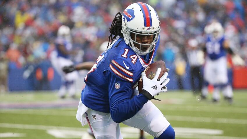 ORCHARD PARK, NY - DECEMBER 27: Sammy Watkins #14 of the Buffalo Bills makes a catch against the Dallas Cowboys during the second half at Ralph Wilson Stadium on December 27, 2015 in Orchard Park, New York.