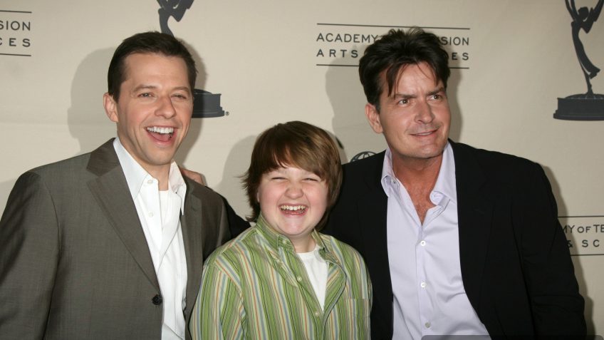 Two And A Half Men Cast 54