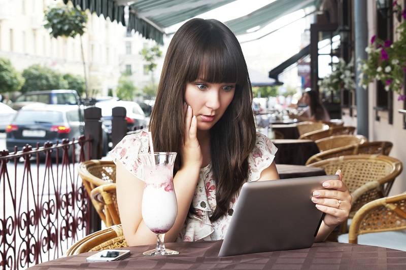 5 Signs You’re the Victim of Identity Theft 5 Signs You’re the Victim of Identity Theft