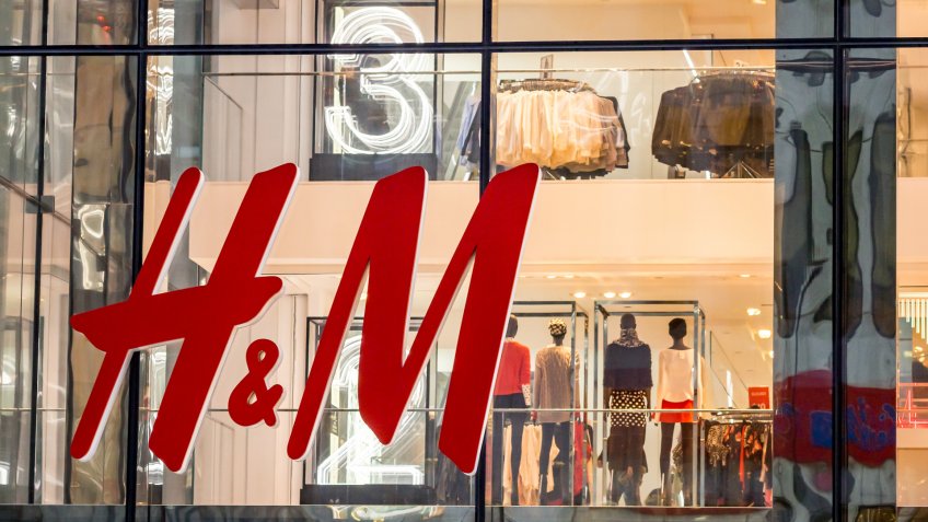 H&M store