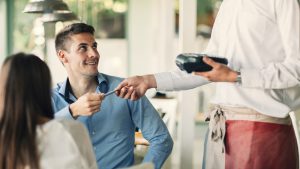 5 Money Habits That Make You Look Poor