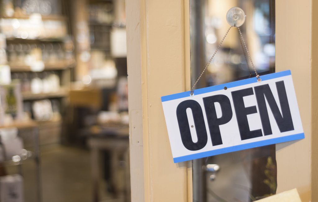 28 Restaurants and Stores Open on New Year’s Day 2016 28 Restaurants and Stores Open on New Year’s Day 2016