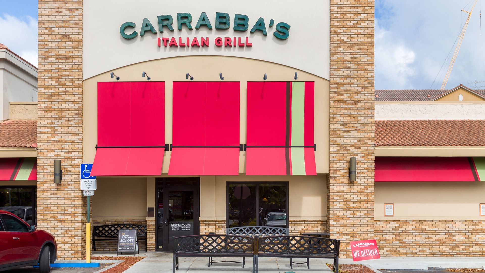 15 Restaurants That Give Away Gift Card Freebies GOBankingRates