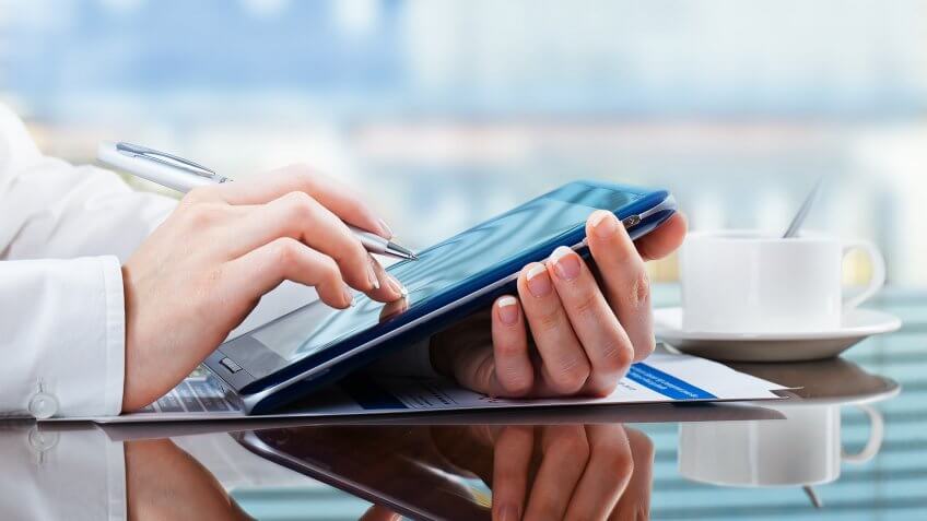 11656, Know How Your Income Affects Your Taxes, horizontal people
