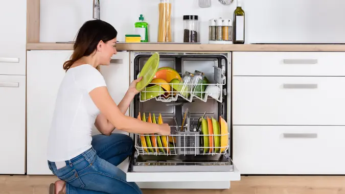 7 Frugal Habits That Will Save You Money on Utilities 7 Frugal Habits That Will Save You Money on Utilities