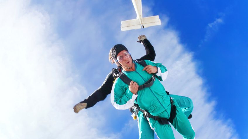 skydiving skydiving