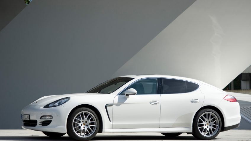 2016 Porsche Panamera 2016 Porsche Panamera