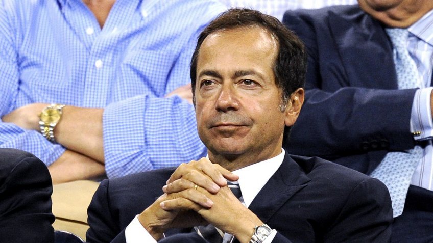 John Paulson President of Paulson & Co a New York-based Hedge Fund Watches the Match Between Venus Williams of the United States and Francesca Schiavone of Italy at the 2010 Us Open Tennis Championship at the Usta National Tennis Center in Flushing Meadows New York Usa 07 September 2010 the Us Open Championship Runs Through 12 September when the Men's Final is Scheduled to Be Played United States Flushing MeadowsUsa Tennis Us Open 2010 Grand Slam - Sep 2010.