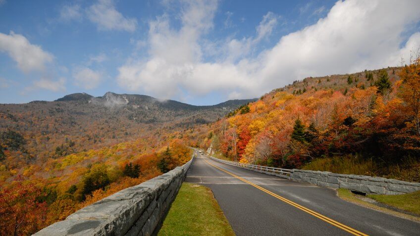 The Most Scenic Fall Road Trips for Your Budget | GOBankingRates