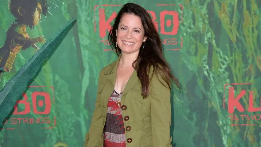 Holly Marie Combs Net Worth: $14 Million