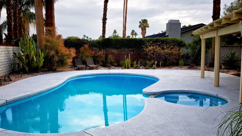 outdoor swimming pool