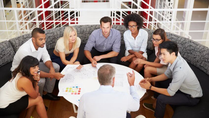 colleagues-lobby-meeting