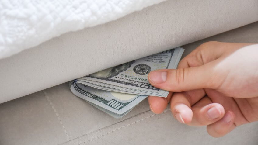 money-under-mattress
