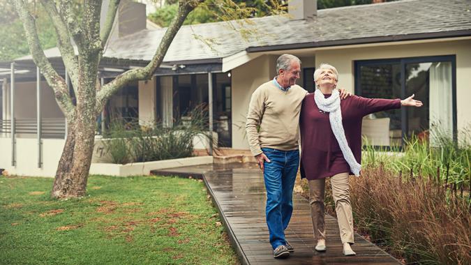 7 Things Frugal Retirees Always Do When Downsizing
