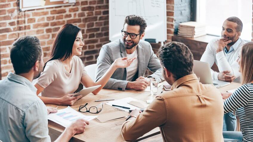 12087, 7 Habits of Success That Took Me to 7 Figures in My Bank Account, Horizontal, group of coworkers in conference room, people