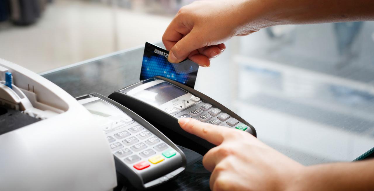 swipe credit card for payment at store
