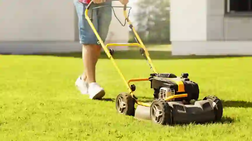 4 Side Gigs That Don’t Make Sense in This Tough Economy