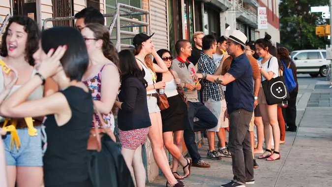 The Average Side Gig Pays Under $300 a Month: 4 Gigs That Pay Way More The Average Side Gig Pays Under $300 a Month: 4 Gigs That Pay Way More