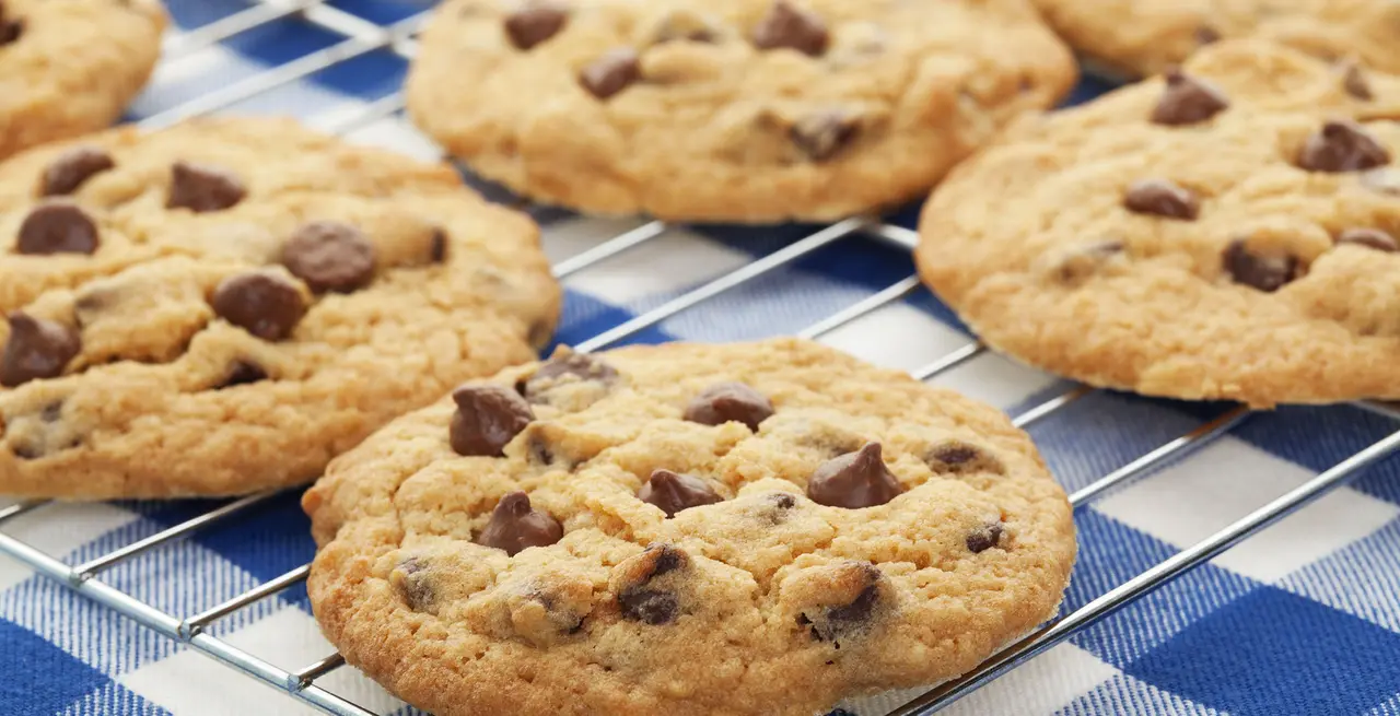 chocolate chip cookies