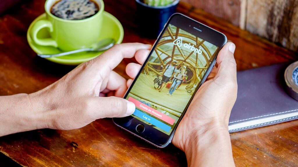 Airbnb. Airbnb mobile app
