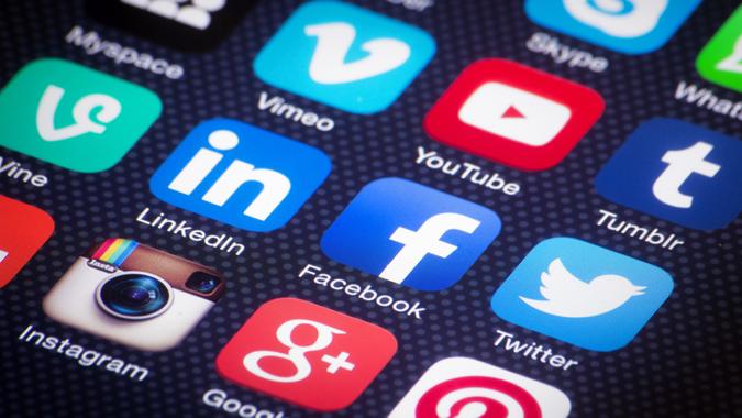 Use Social Media to Score Deals social