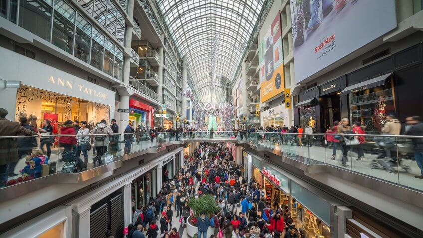 shopping-crowds