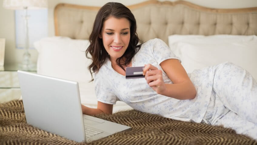 online-shopping-pajamas