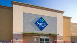 5 Must-Try Christmas Desserts at Sam’s Club To Grab Before They’re Gone