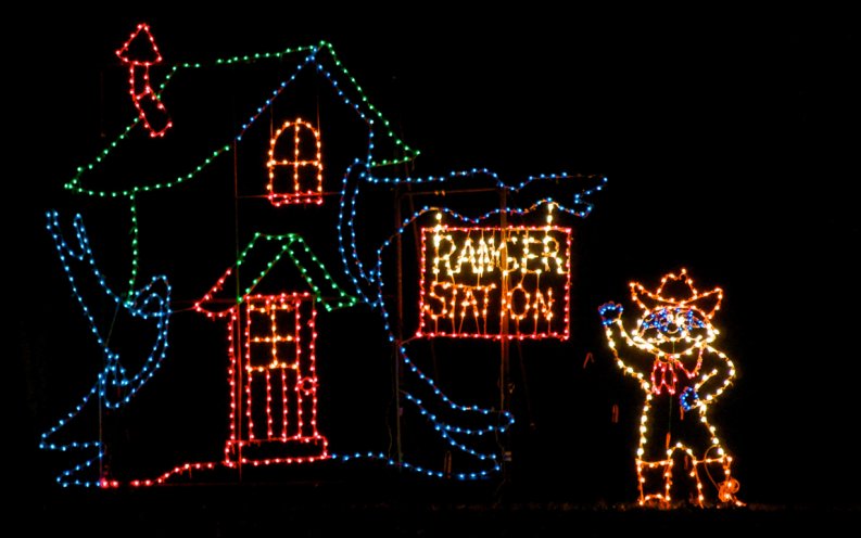 the best holiday lights display what it costs to see them the best holiday lights display what it costs to see them