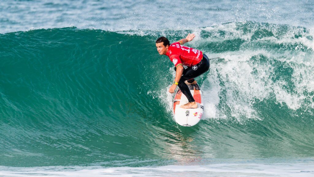 Julian Wilson Julian Wilson surfing