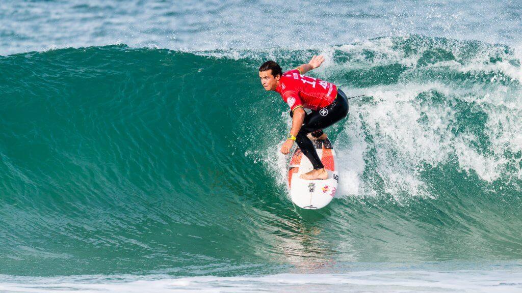 Julian Wilson surfing