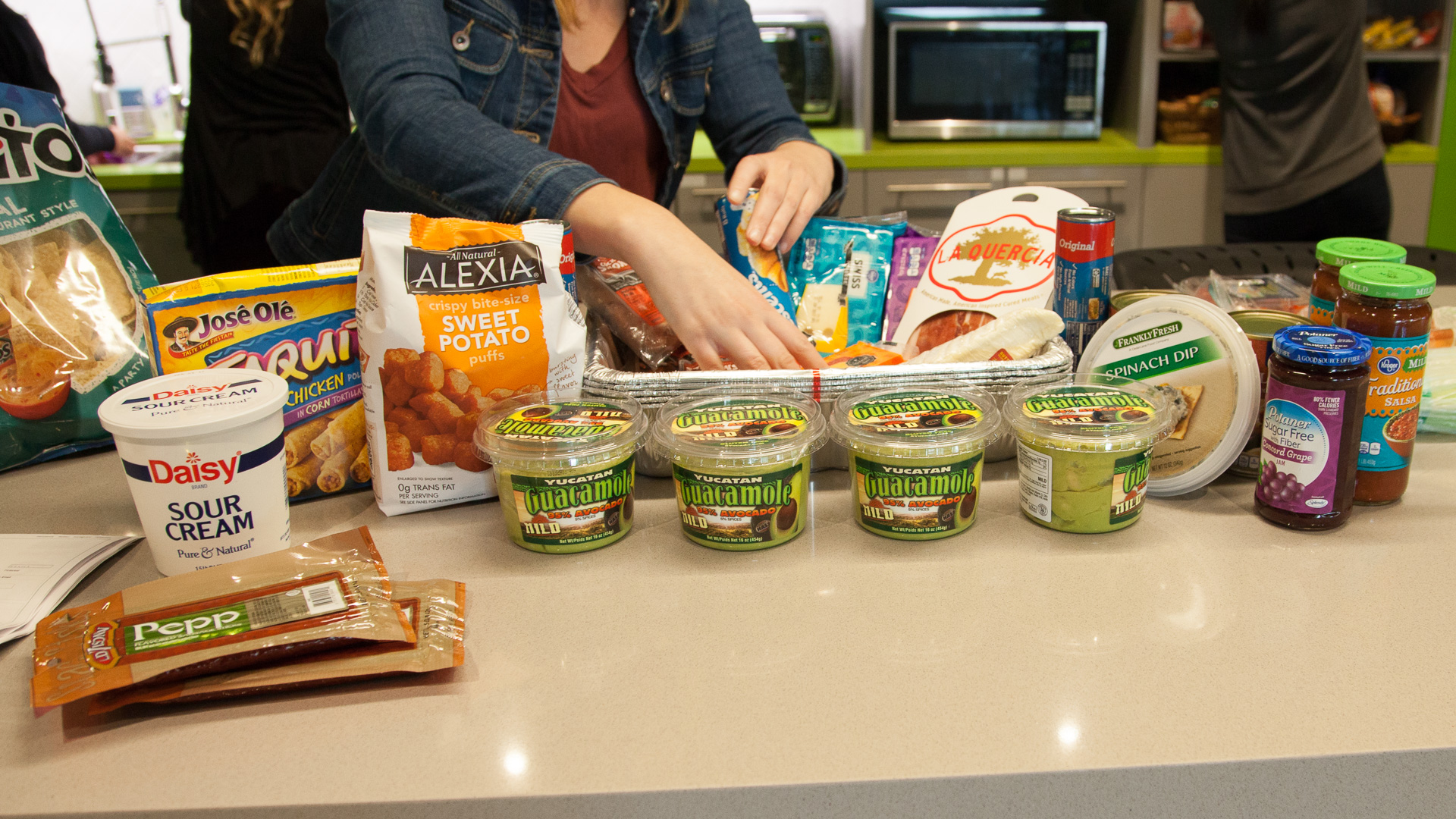 10 Cheap Deals at Sam's Club if You're Hosting for the Super Bowl - Vimarsana News