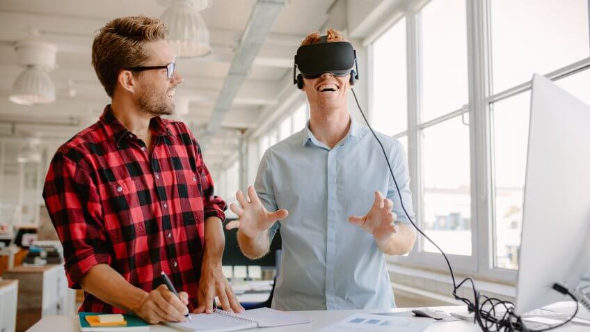 men playing virtual reality