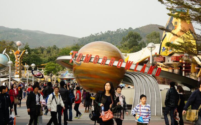15-Disneyland-Hong-Kong-793x496.jpg