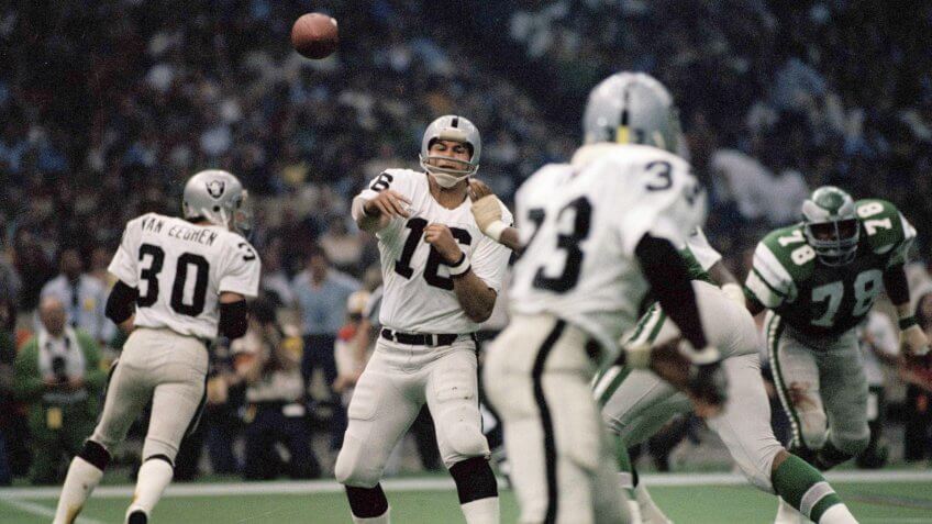 Jim Plunkett (16) quarterback for the Oakland Raiders in Super Bowl XV at the Louisiana Superdome in New Orleans against the Philadelphia Eagles, .