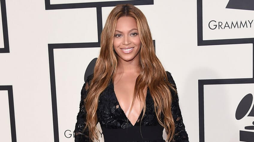 LOS ANGELES - FEB 08: Beyonce arrives to the Grammy Awards 2015 on February 8, 2015 in Los Angeles, CA.