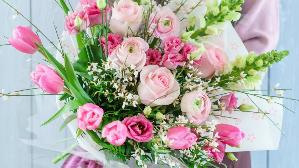 nice bouquet in the hands.